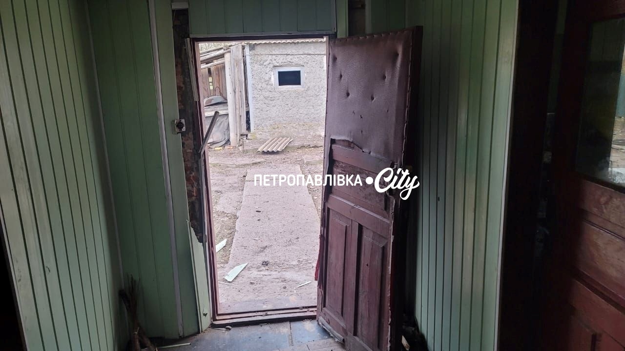 Ворог атакував Петропавлівську та Українську громади: пошкоджені будинки, ферма та інфраструктура