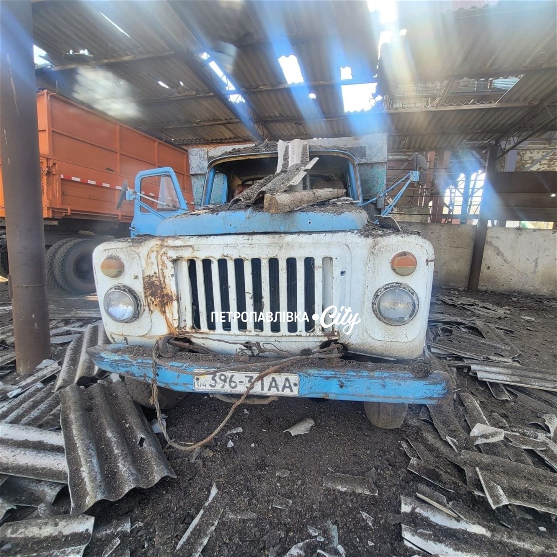 Ворог атакував Петропавлівську та Українську громади: пошкоджені будинки, ферма та інфраструктура