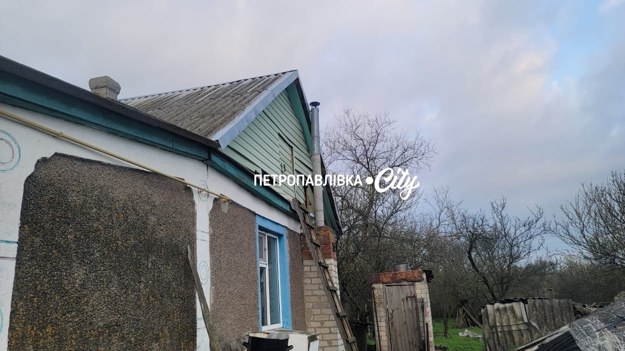 Ворог атакував Петропавлівську та Українську громади: пошкоджені будинки, ферма та інфраструктура