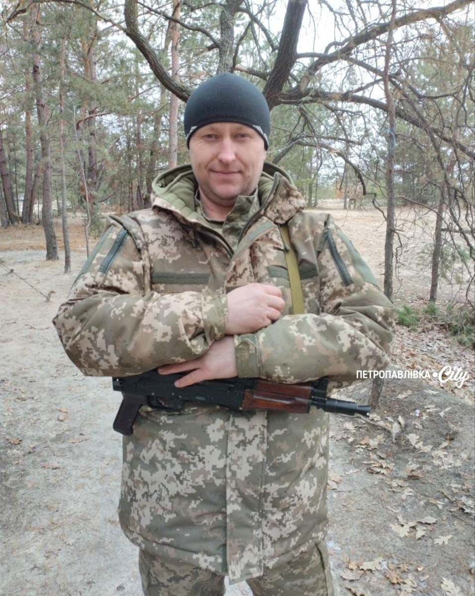 «Ми до останнього вірили, що він живий»: на щиті Шмирьов Роман з Донеччини (ВІДЕО)