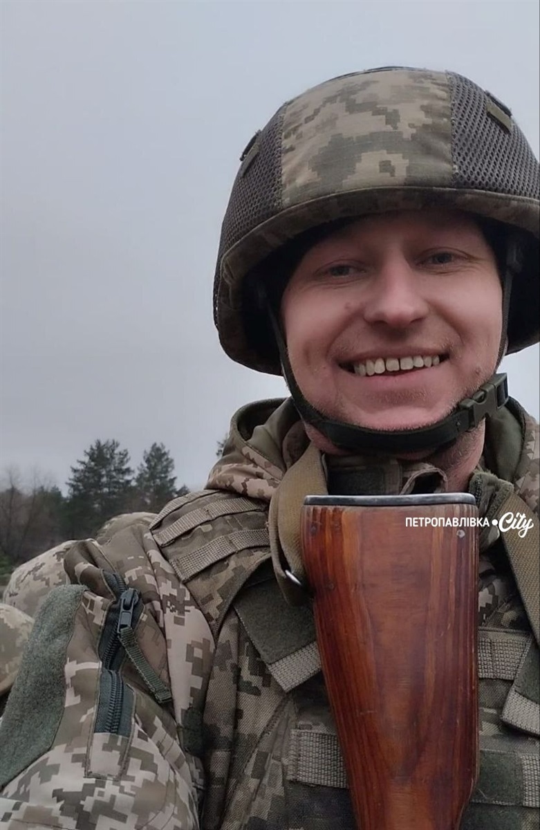 «Ми до останнього вірили, що він живий»: на щиті Шмирьов Роман з Донеччини (ВІДЕО)