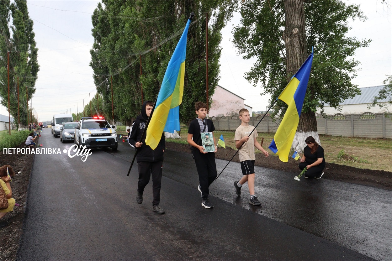«Ми до останнього вірили, що він живий»: на щиті Шмирьов Роман з Донеччини (ВІДЕО)