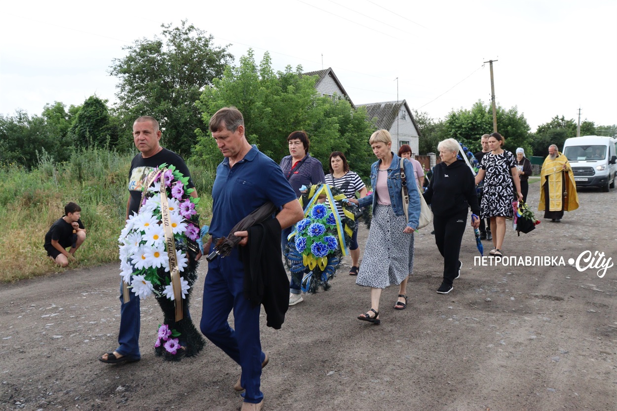 «Ми до останнього вірили, що він живий»: на щиті Шмирьов Роман з Донеччини (ВІДЕО)