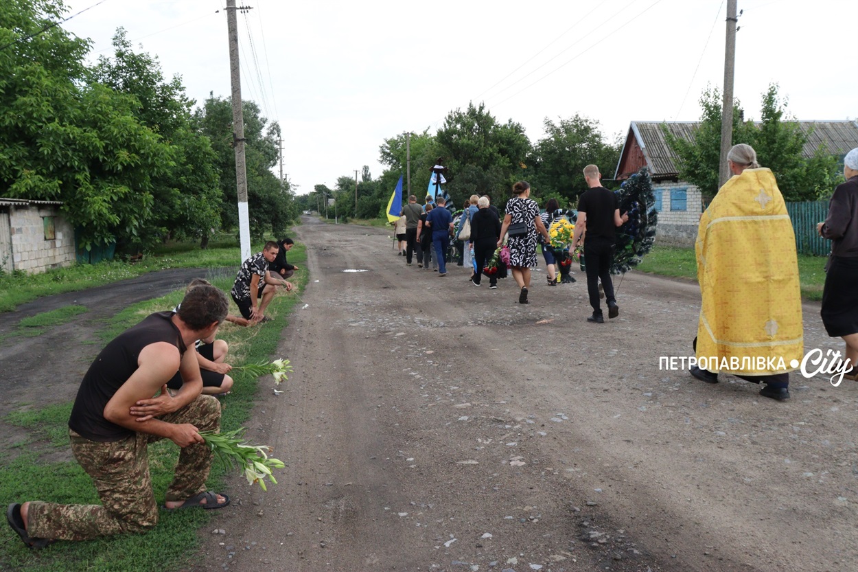«Ми до останнього вірили, що він живий»: на щиті Шмирьов Роман з Донеччини (ВІДЕО)