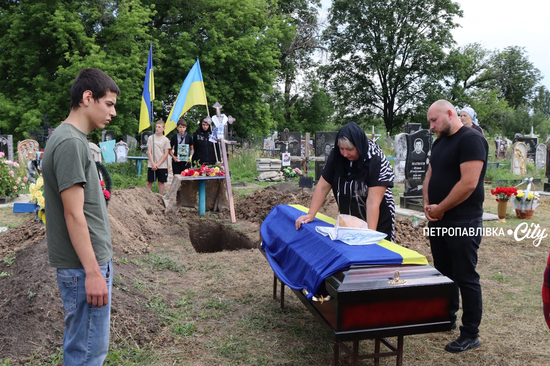 «Ми до останнього вірили, що він живий»: на щиті Шмирьов Роман з Донеччини (ВІДЕО)