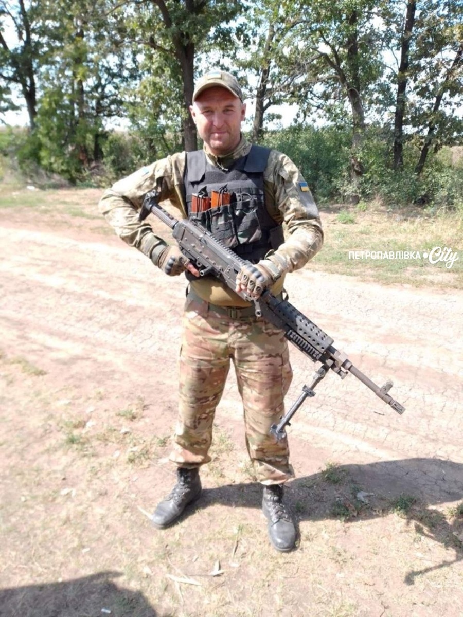 На щиті: у селі Хороше в останню путь провели Героя України Юрія Гопку (ВІДЕО)