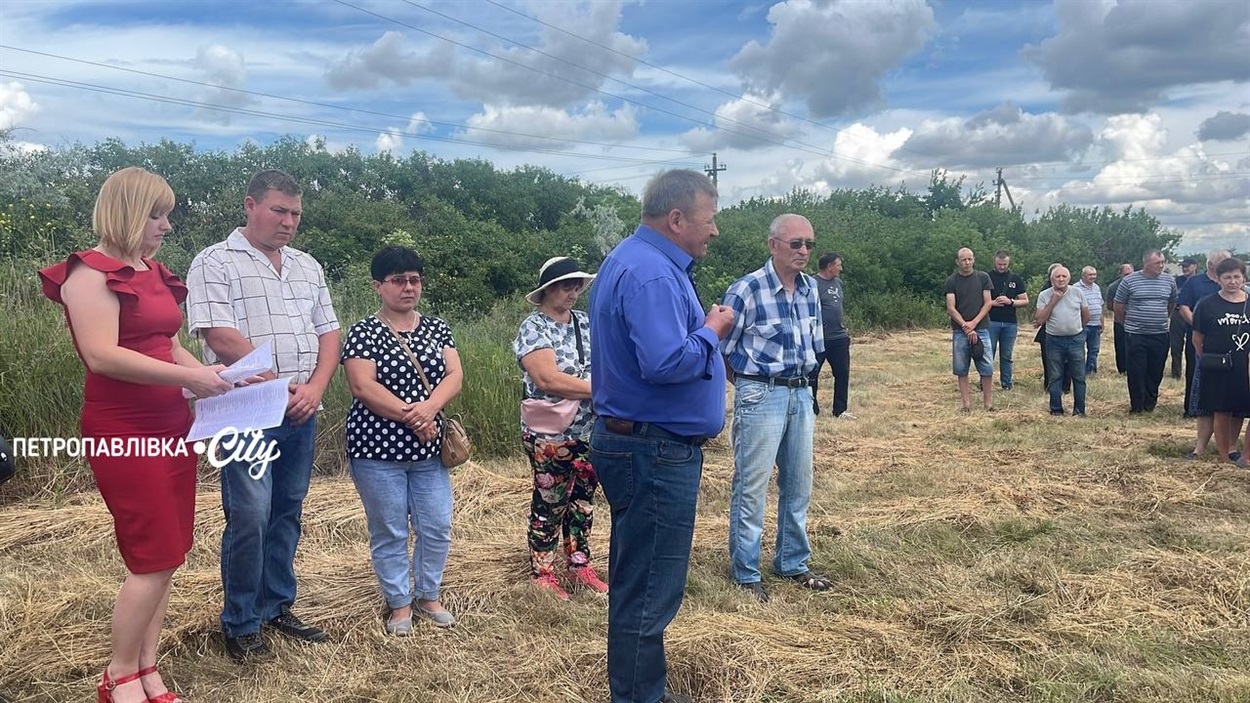 На щиті: у селі Хороше в останню путь провели Героя України Юрія Гопку (ВІДЕО)