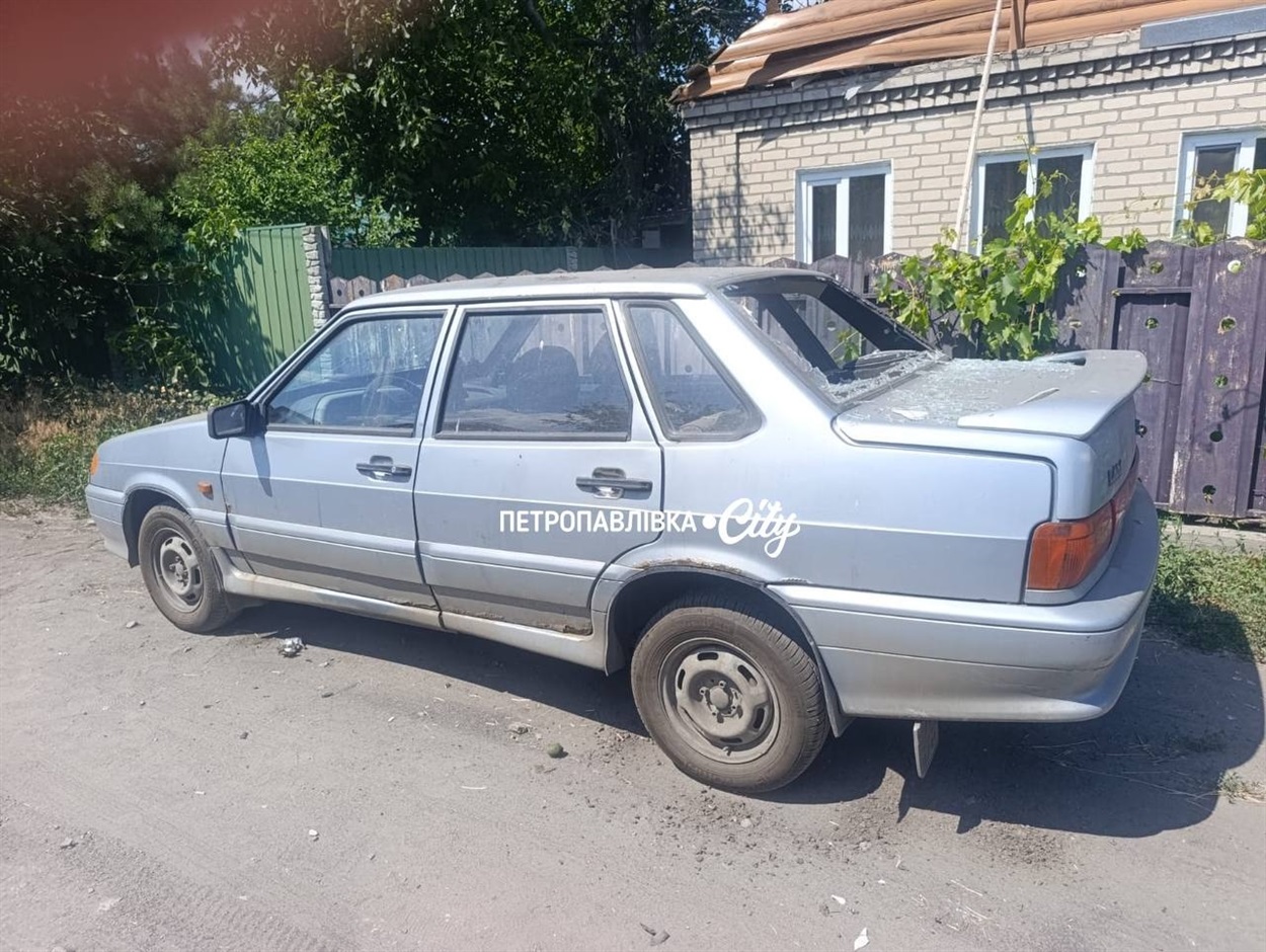 Ворожі безпілотники атакували Петропавлівку, Самарське, Троїцьке та Зелений Гай