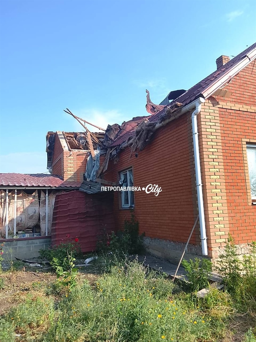 Ворожі безпілотники атакували Петропавлівку, Самарське, Троїцьке та Зелений Гай