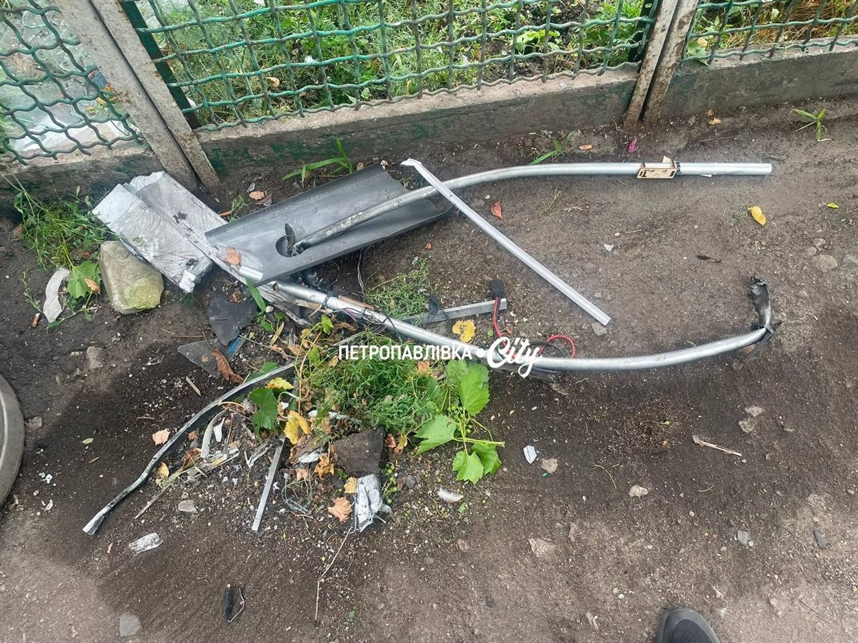 Ворожі безпілотники атакували Петропавлівку, Самарське, Троїцьке та Зелений Гай