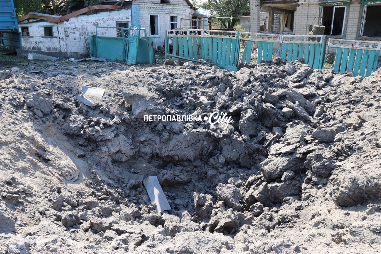 Ворожі дрони та КАБи атакували Росішки, Петропавлівку та Богинівку: загинула дитина