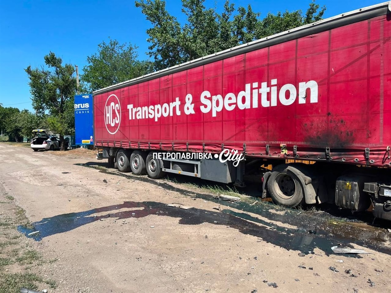 Ворожі дрони та КАБи атакували Росішки, Петропавлівку та Богинівку: загинула дитина