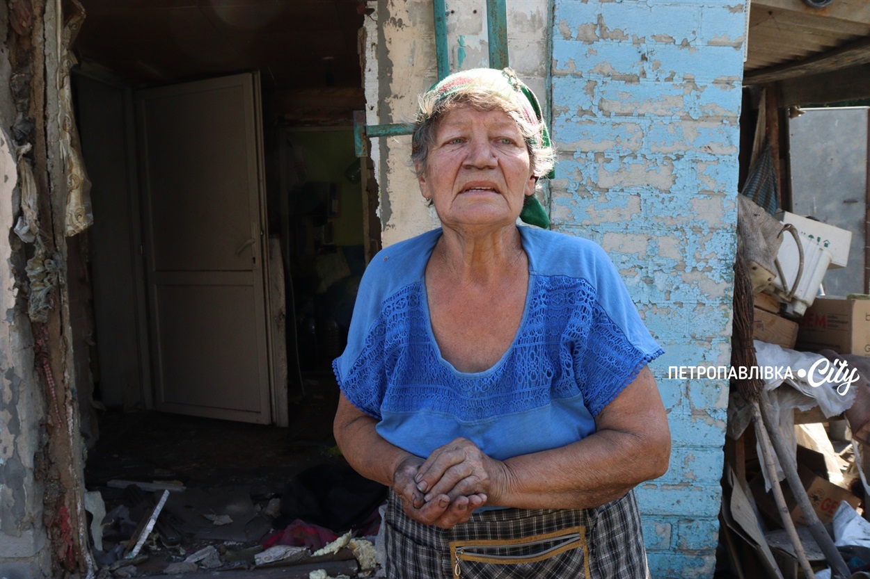 «Як тепер жити?..» У селі Шевченка російські КАБи вбили семирічну Вероніку та знищили будинки мирних