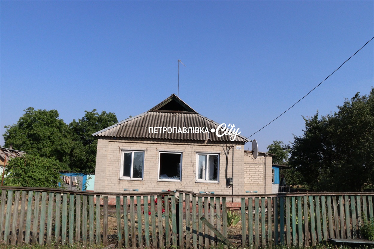 «Як тепер жити?..» У селі Шевченка російські КАБи вбили семирічну Вероніку та знищили будинки мирних