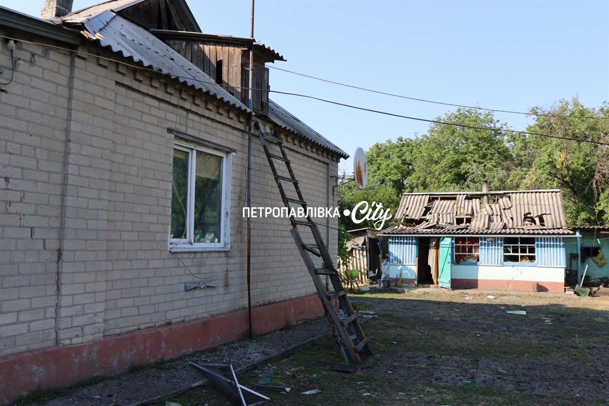 «Як тепер жити?..» У селі Шевченка російські КАБи вбили семирічну Вероніку та знищили будинки мирних