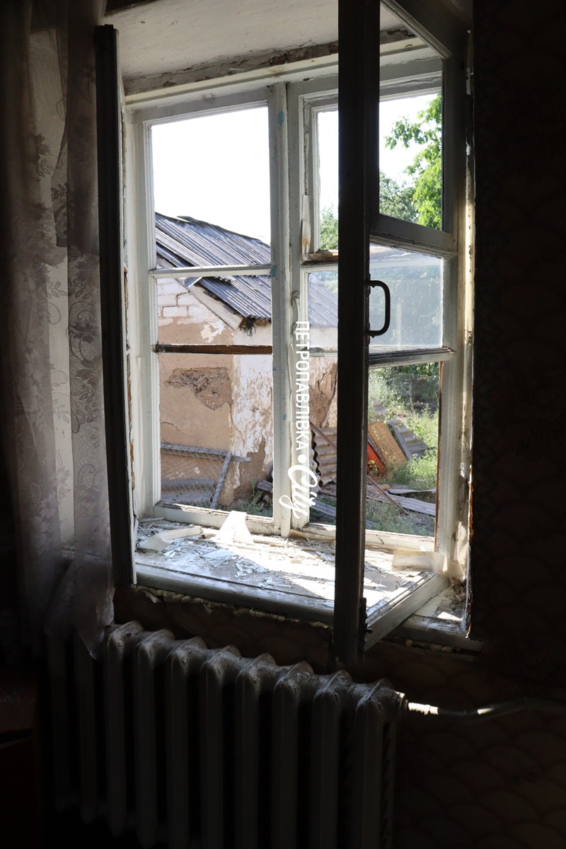 «Як тепер жити?..» У селі Шевченка російські КАБи вбили семирічну Вероніку та знищили будинки мирних