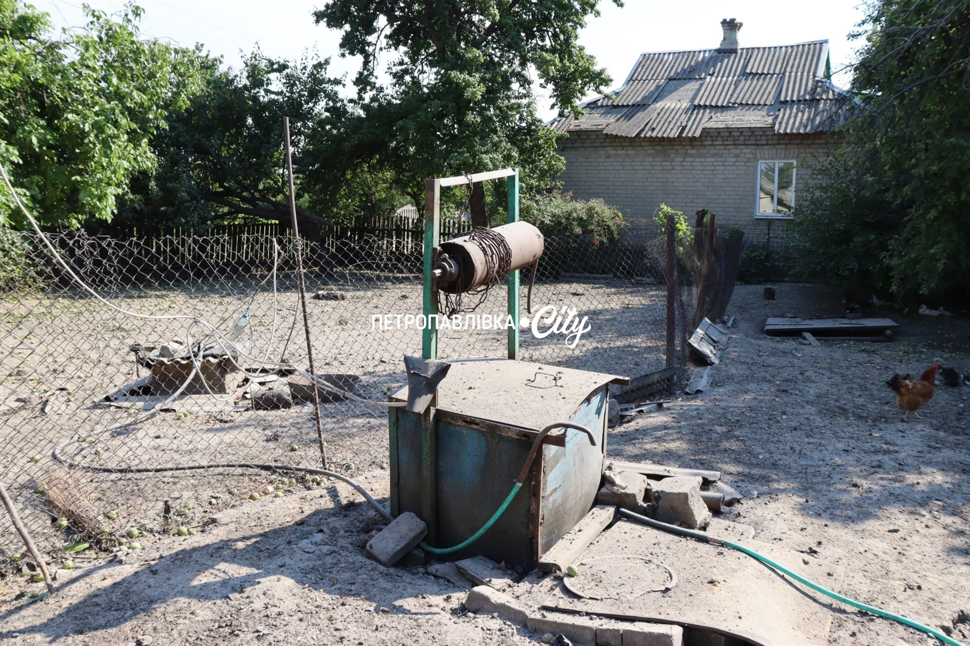 «Як тепер жити?..» У селі Шевченка російські КАБи вбили семирічну Вероніку та знищили будинки мирних