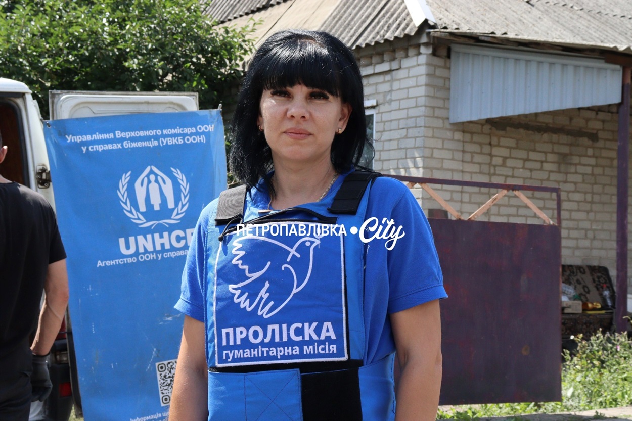 У Дмитрівці ворожа "Герань" впала посеред житлової вулиці: згоріли автомобілі, пошкоджено будинки