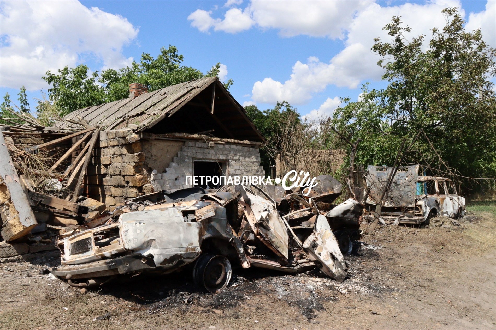 У Дмитрівці ворожа 