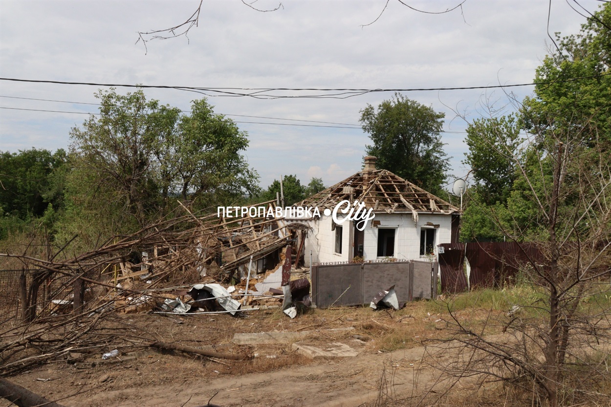 Де ранок починається з КАБів: як виживає прифронтова Васильківка (ВІДЕО)