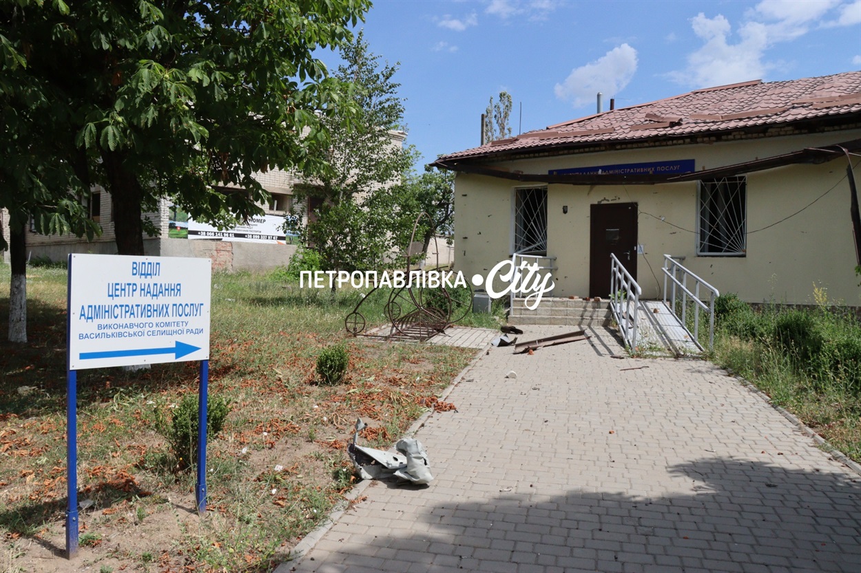 Де ранок починається з КАБів: як виживає прифронтова Васильківка (ВІДЕО)