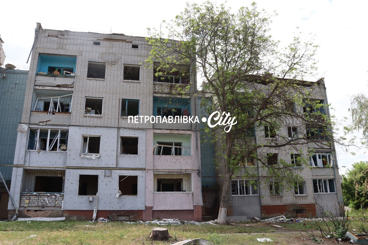 Де ранок починається з КАБів: як виживає прифронтова Васильківка (ВІДЕО)