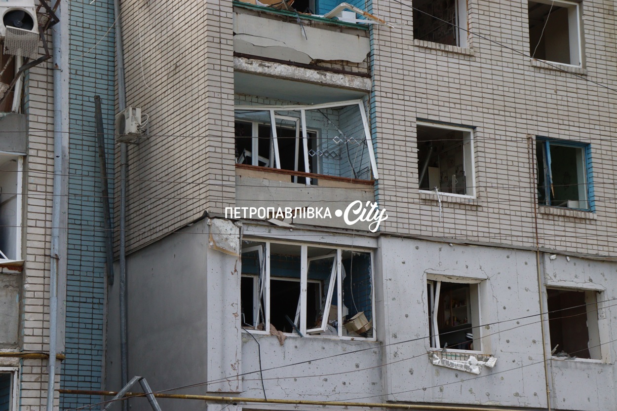 Де ранок починається з КАБів: як виживає прифронтова Васильківка (ВІДЕО)