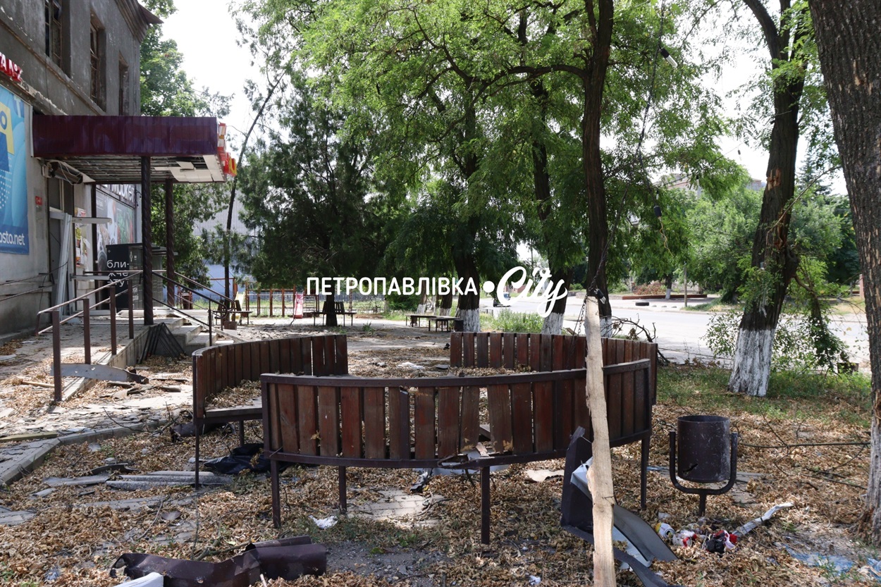 Де ранок починається з КАБів: як виживає прифронтова Васильківка (ВІДЕО)
