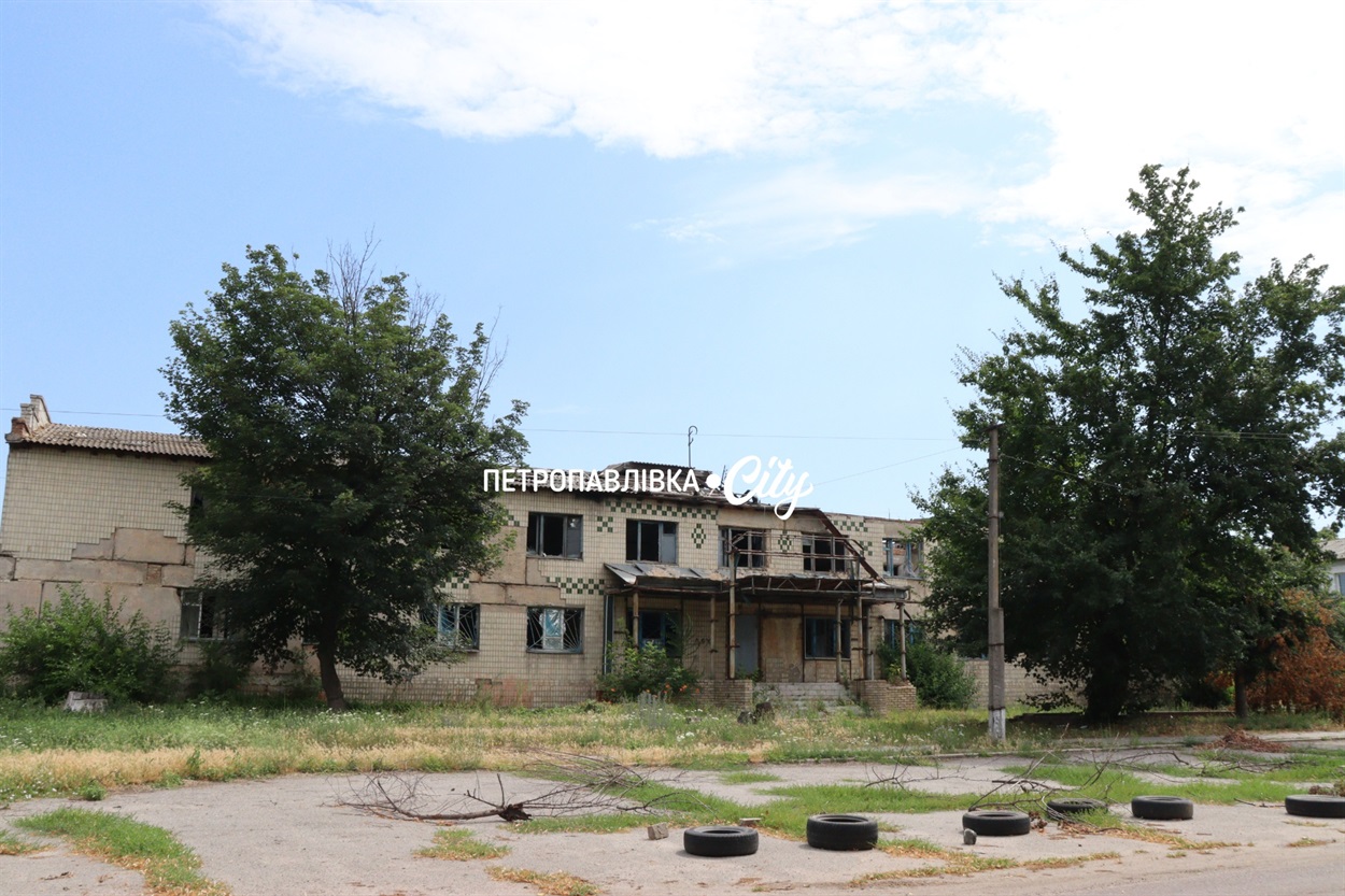 Де ранок починається з КАБів: як виживає прифронтова Васильківка (ВІДЕО)