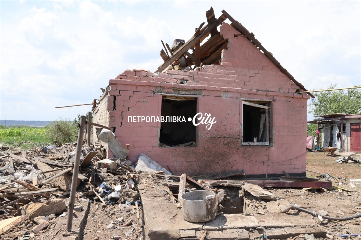 Де ранок починається з КАБів: як виживає прифронтова Васильківка (ВІДЕО)