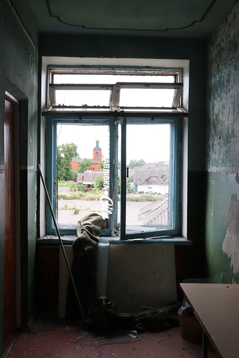 Де ранок починається з КАБів: як виживає прифронтова Васильківка (ВІДЕО)