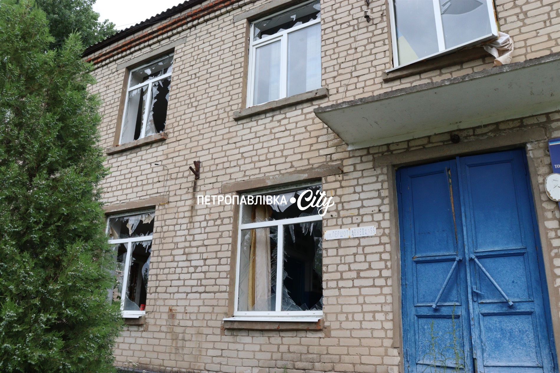 Де ранок починається з КАБів: як виживає прифронтова Васильківка (ВІДЕО)