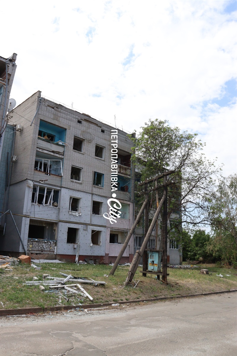 Де ранок починається з КАБів: як виживає прифронтова Васильківка (ВІДЕО)